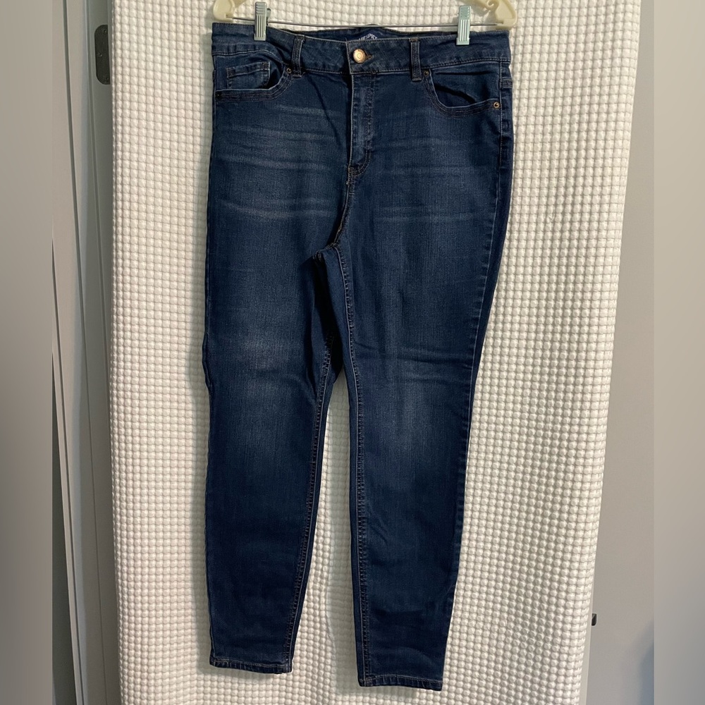 BLUE SPICE Jeans. Size 16.